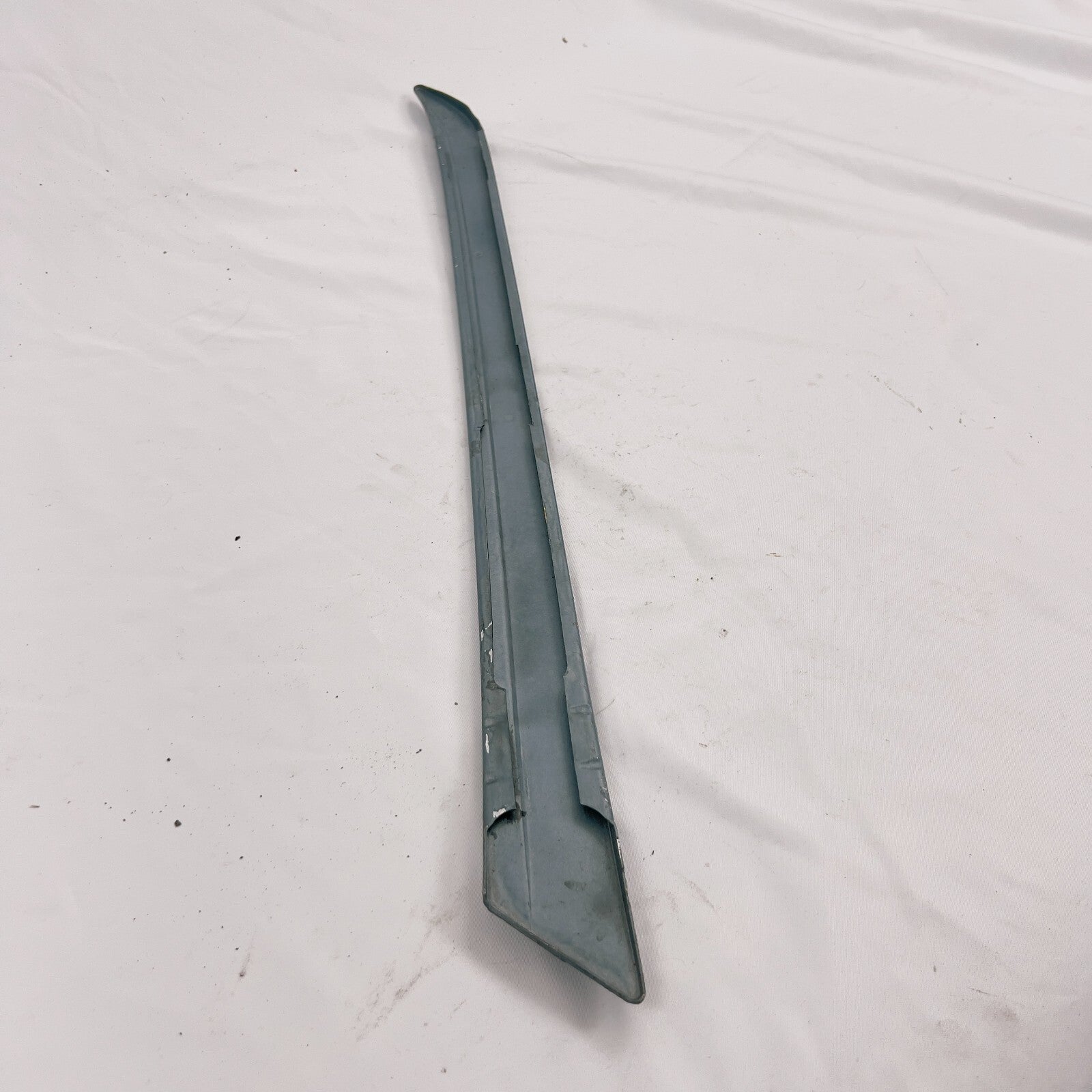 Mercedes Benz ASäule Fahrerseite Zierleiste Leiste Blau W116 A1166980130 – Bild 7