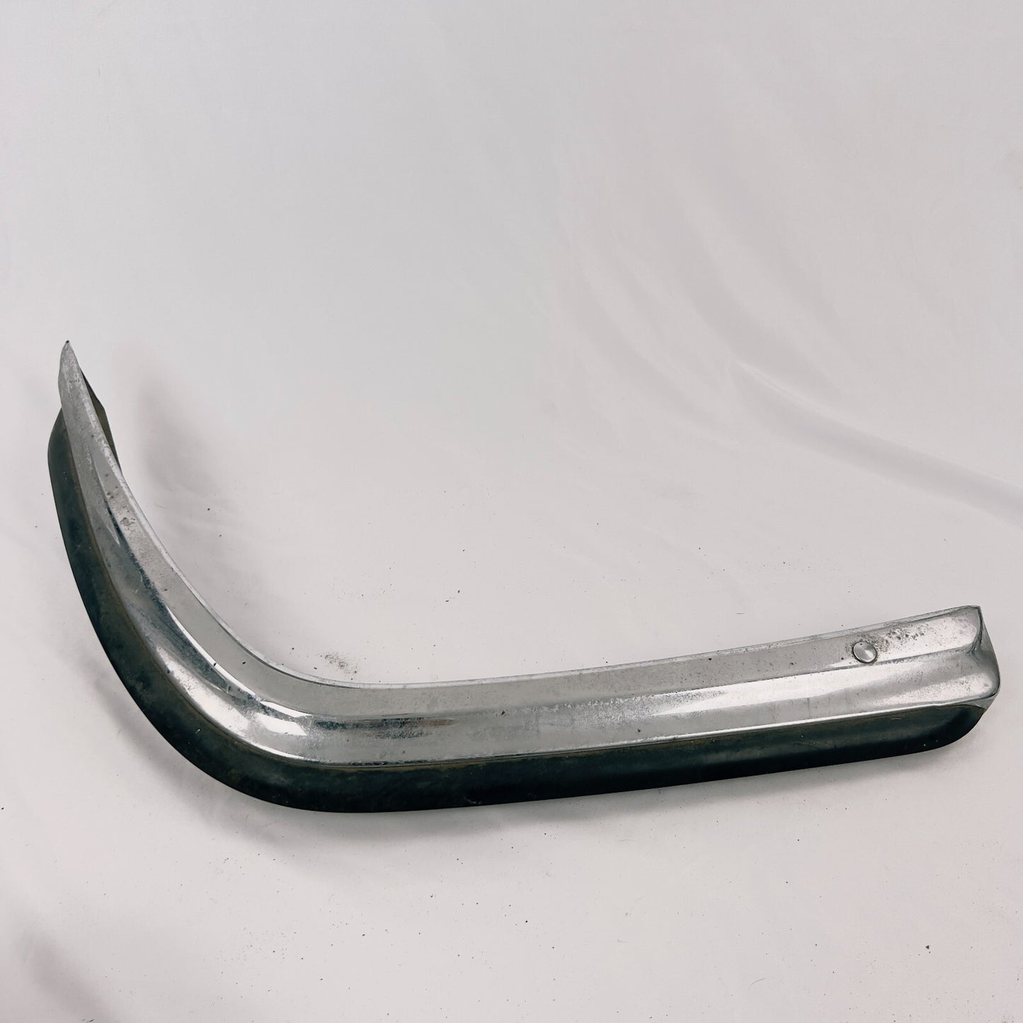 MercedesBenz Stossfänger Links für SEKlasse 116 Oldtimer Rarität A1168800170 – Bild 1