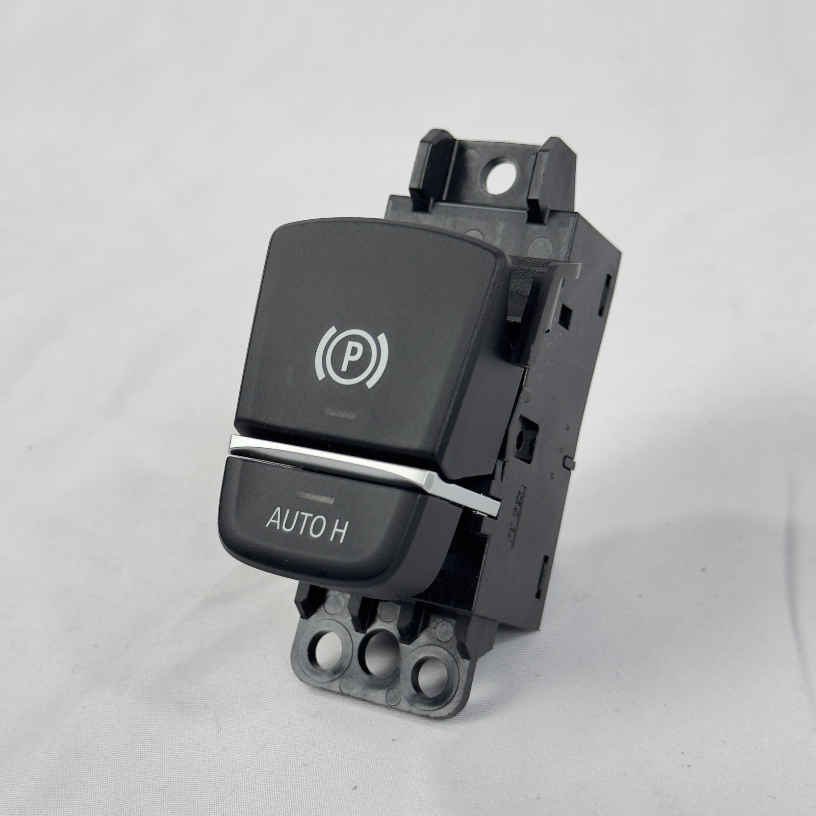 Interruptor freno de mano BMW 6842027 61319109311 F90 G01 G02 G30 G31 G32