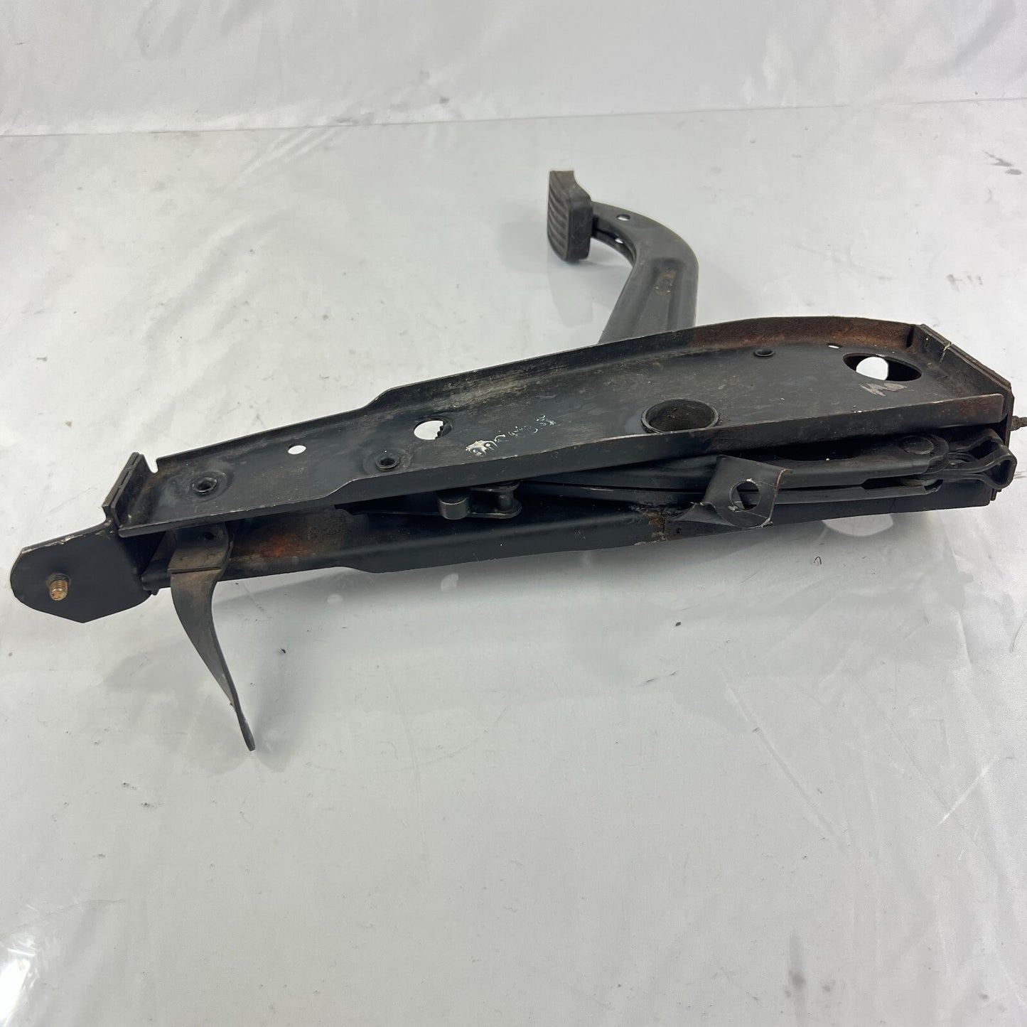 MercedesBenz W116 W123 Handbremse Fußbremse Feststellbremse Fuß – Bild 3