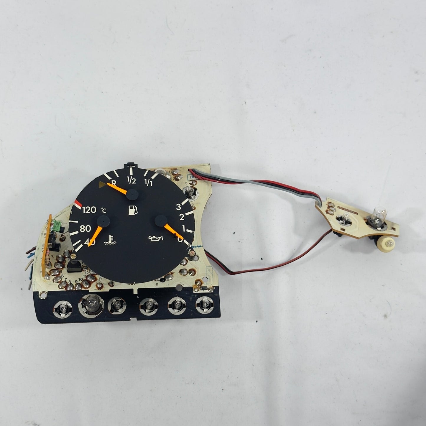 Mercedes W124 Öldruckanzeige Tankanzeige Temperatur 200D 250D 300D A1245420901 – Bild 2