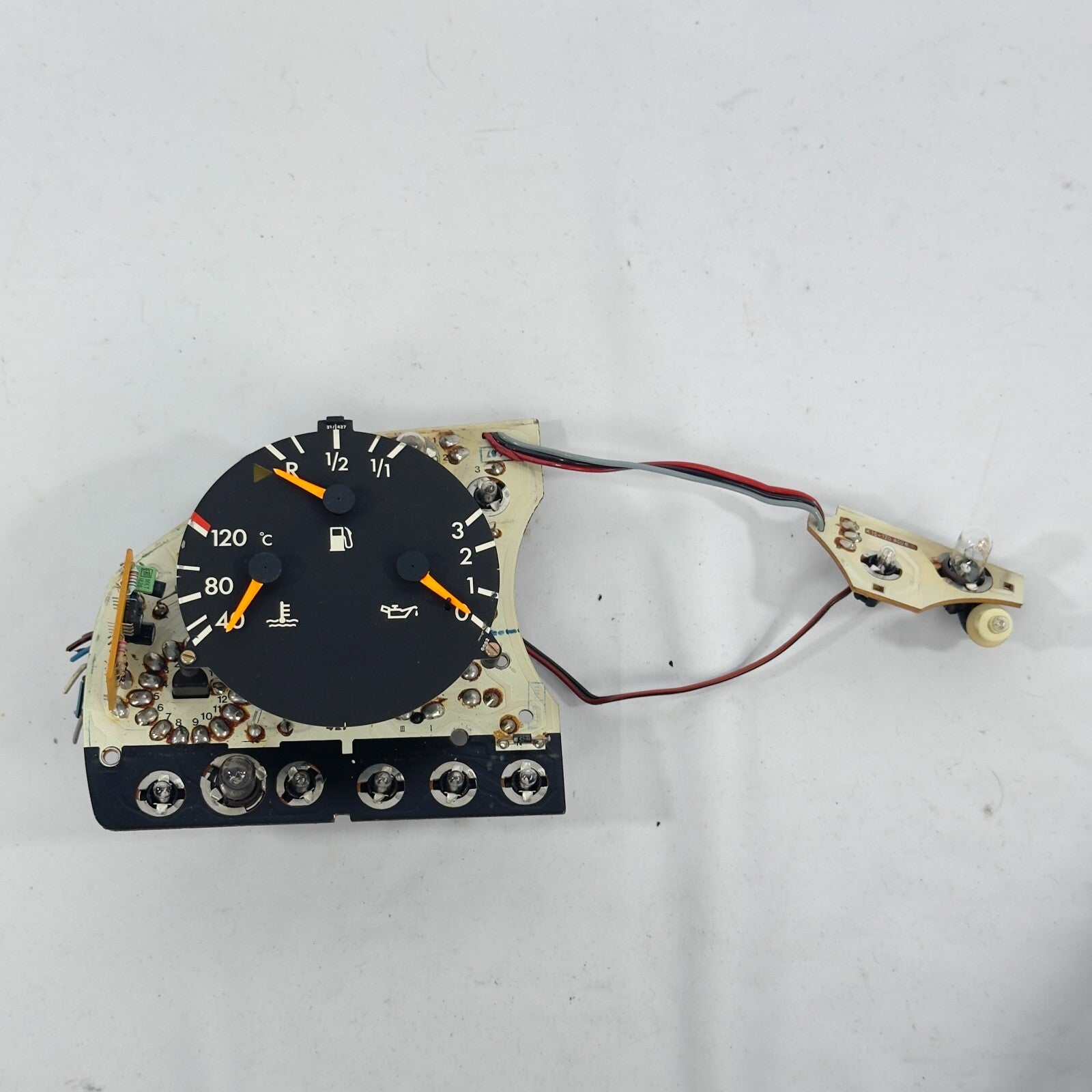 Mercedes W124 Öldruckanzeige Tankanzeige Temperatur 200D 250D 300D A1245420901 – Bild 2