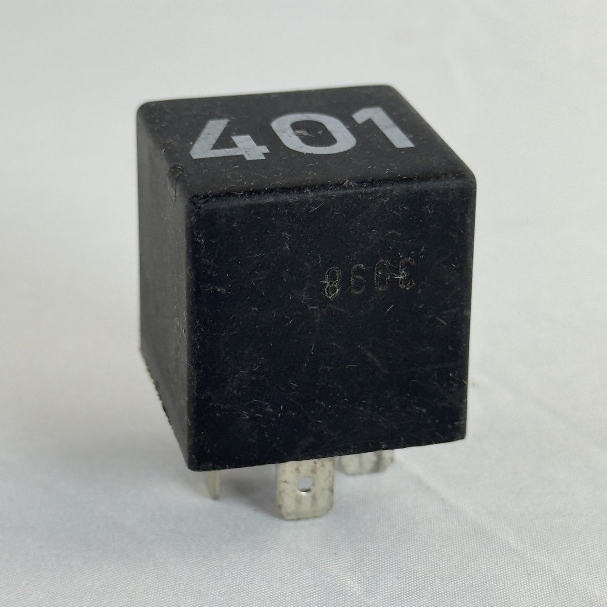 VW Relais 401 1E0962268 Türentriegelung – Bild 5