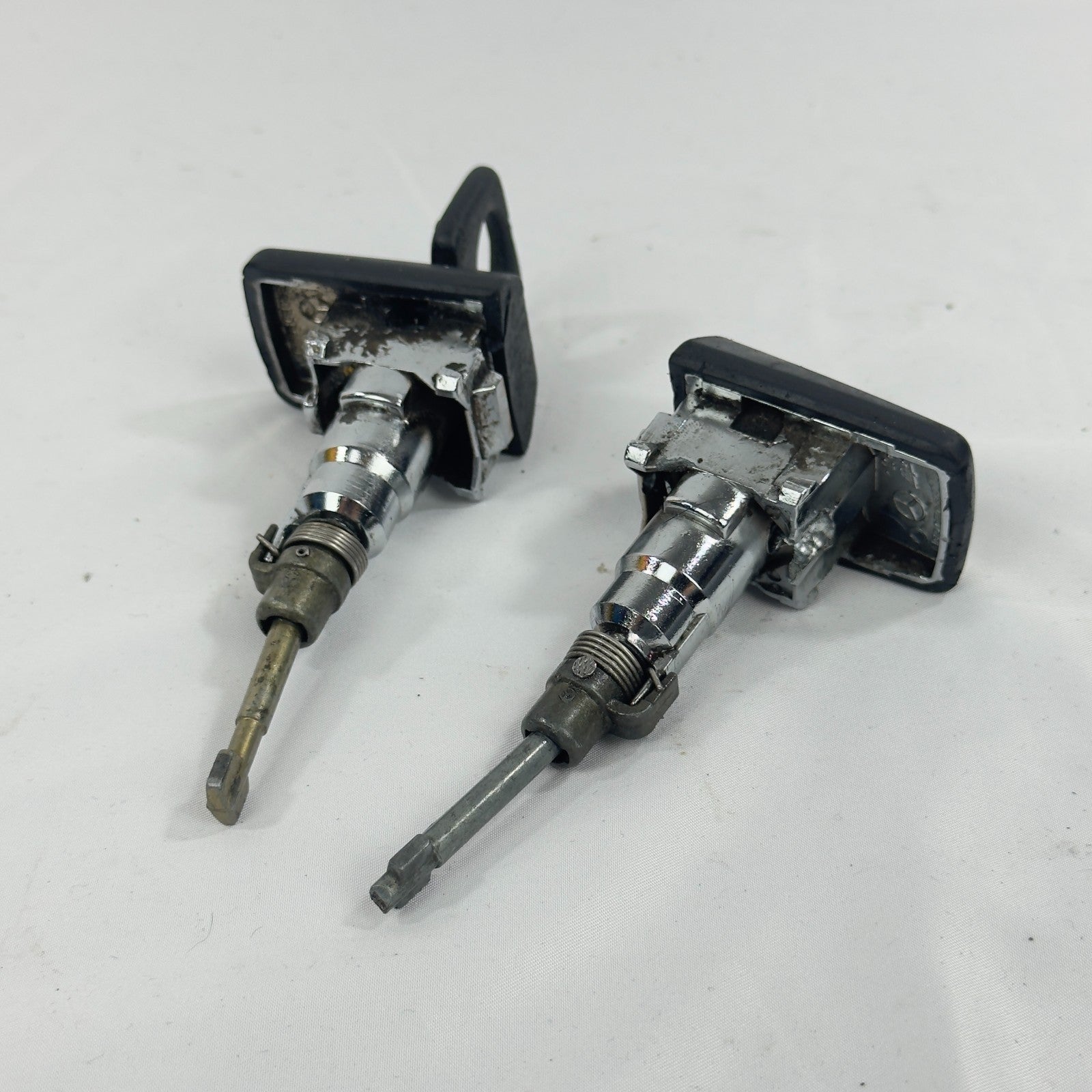 Mercedes W124 Türschloss Satz Schlüssel Schließzylinder orig. Chrom E-Klasse3