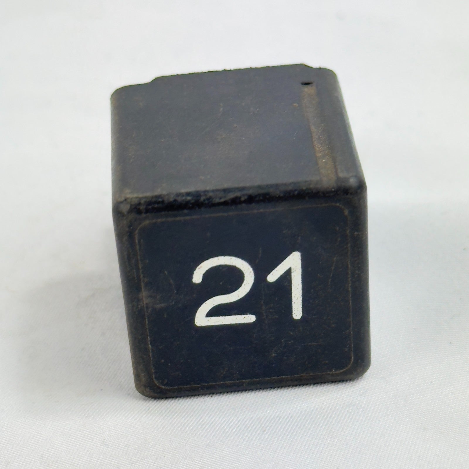 VW Relais 21 Blinkerrelais 19195327A Audi Seat Skoda Volkswagen Original5
