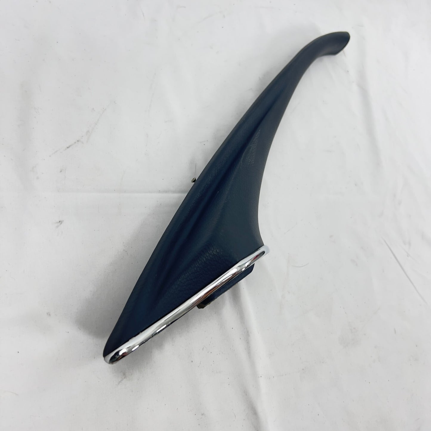 Mercedes Benz Verkleidung Fenster Rahmen Hinten Links – Bild 4