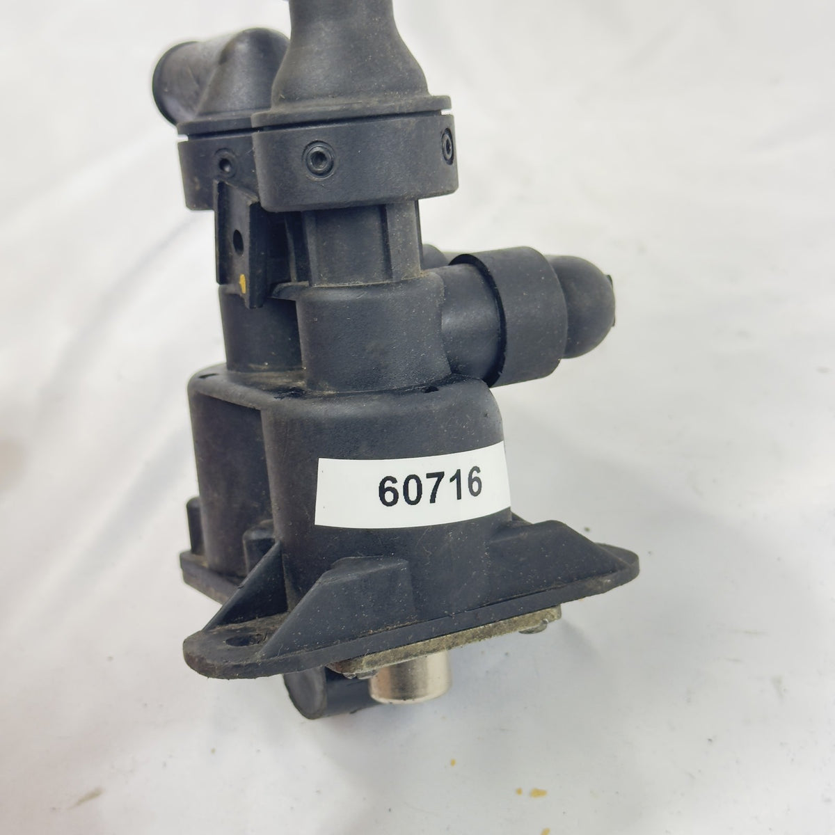 BMW Heizungsventil Wasserventil Behr 9094402409 E24 – Bild 8