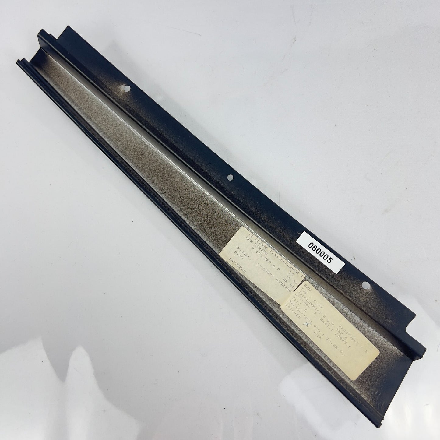 BMW E38 Blende Zierleiste Fensterrahmen Rechts Tür Hinten 51348125382 812538 – Bild 7