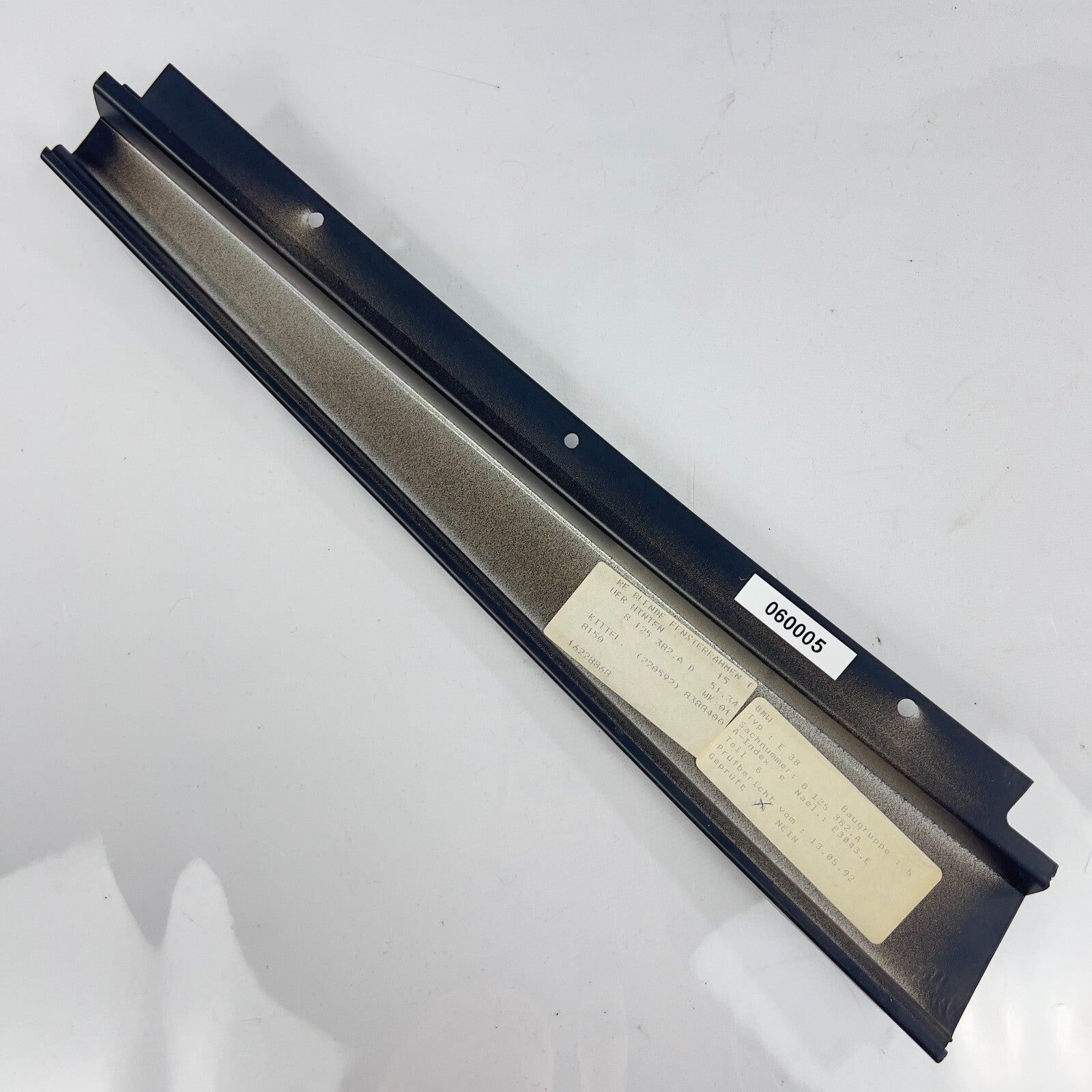 BMW E38 Blende Zierleiste Fensterrahmen Rechts Tür Hinten 51348125382 812538 – Bild 7