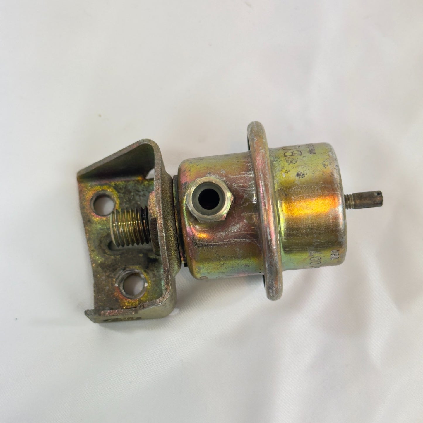Mercedes Kraftstoffdruckregler Druckregler 0280161007 BOSCH W126 R107 W123 W1164