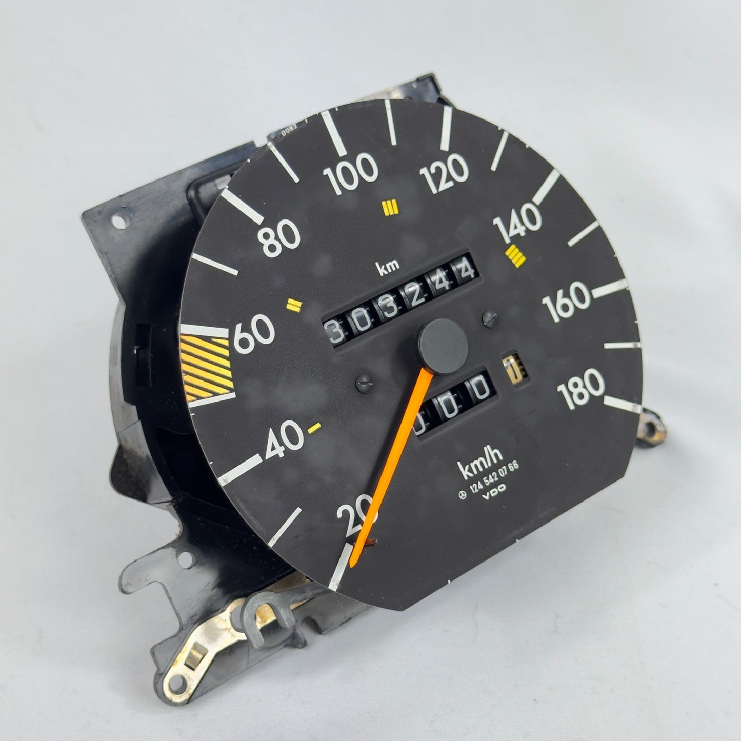 Mercedes W124 Tacho Tachometer Diesel E 200D 200TD 5 Gang VDO 180kmh 1245420766 – Bild 2