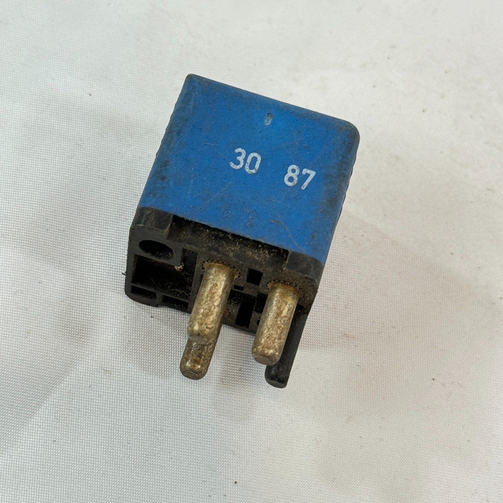 Mercedes W124 W140 Hella Relais A0015429919 – Bild 5