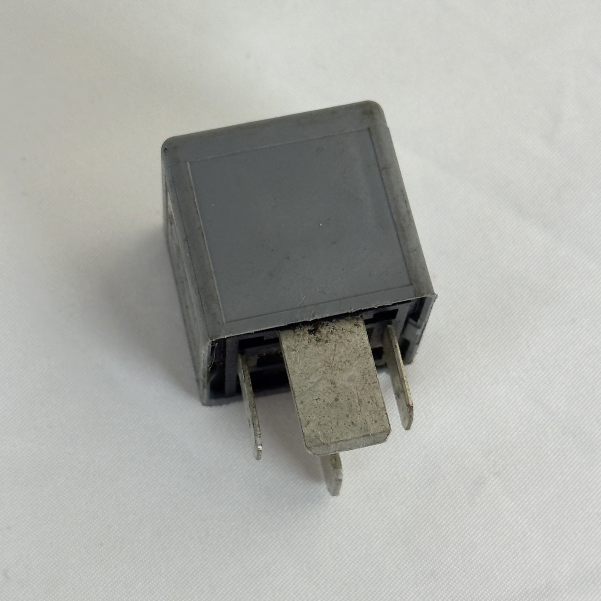 VW Audi Relais 370 8D0951253 Arbeitsstromrelais – Bild 5