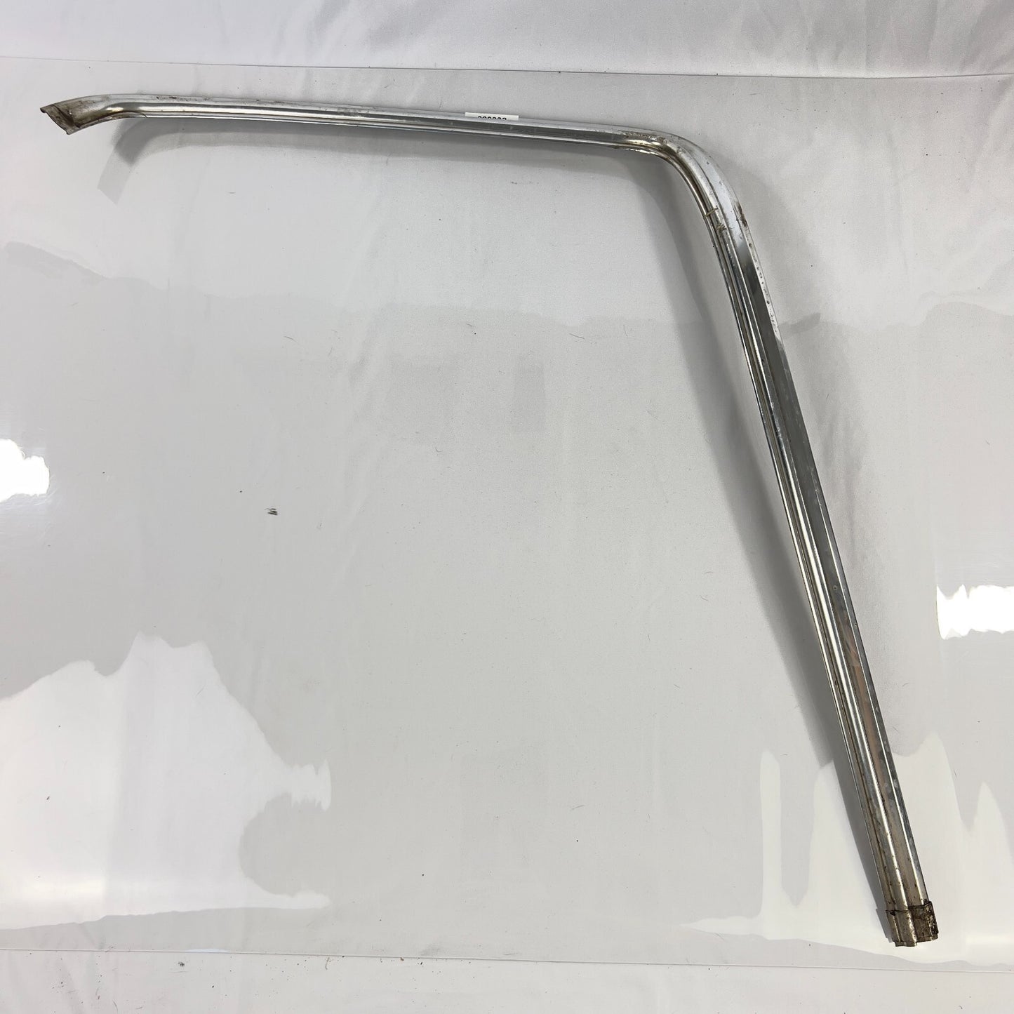Mercedes Benz Heckscheibe Zierrahmen Rechts Hinten Rahmen Fenster A1166780430 – Bild 1