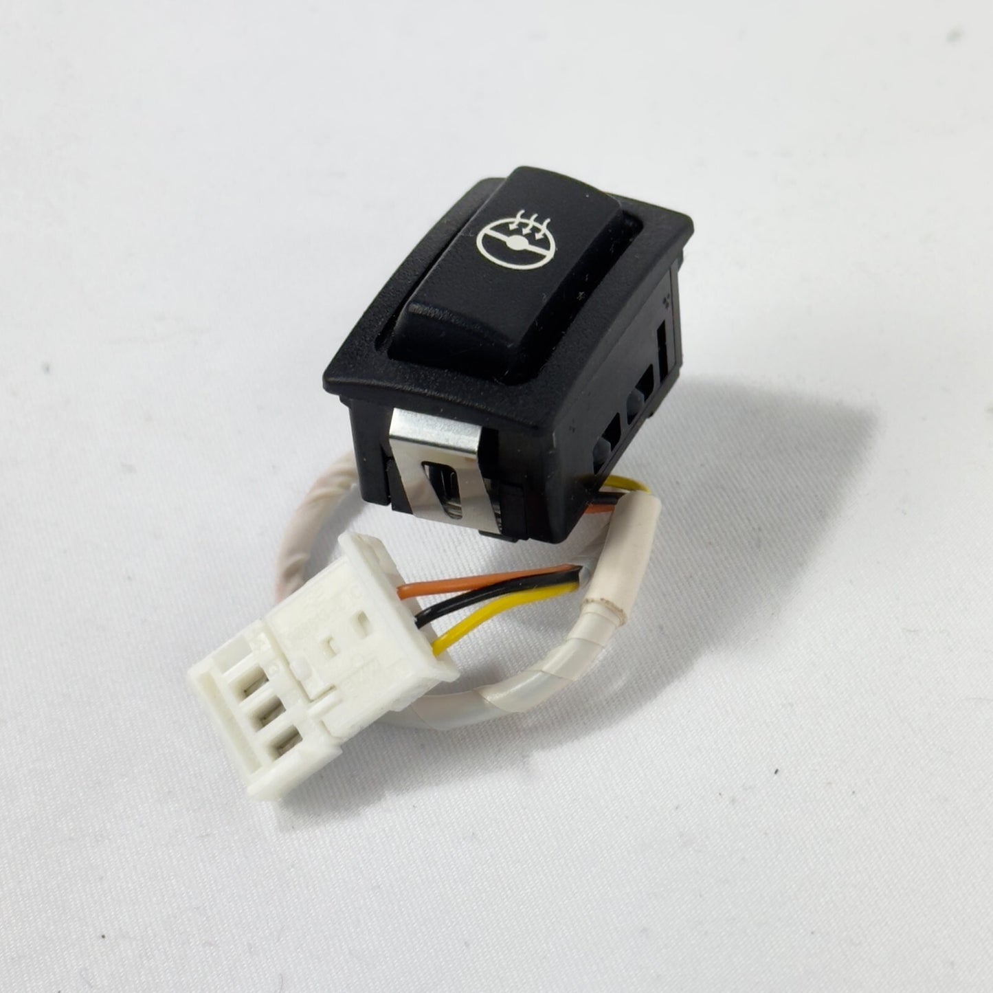 BMW Lenkradheizungschalter Taster 6131 9267365 2er F45 F46 X1 F48 X3 F25 F15 F16 – Bild 1