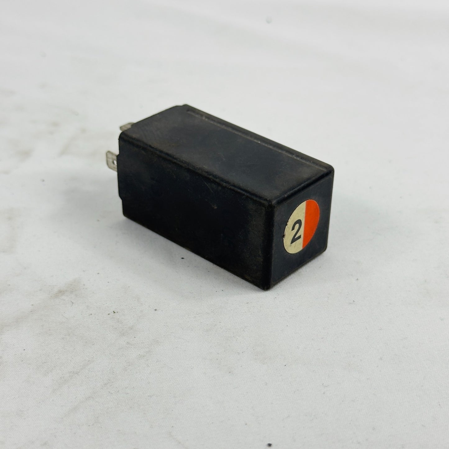 VW Relais 2 Öldruckkontrollgerät 813919082 Audi Seat Volkswagen Skoda Original0