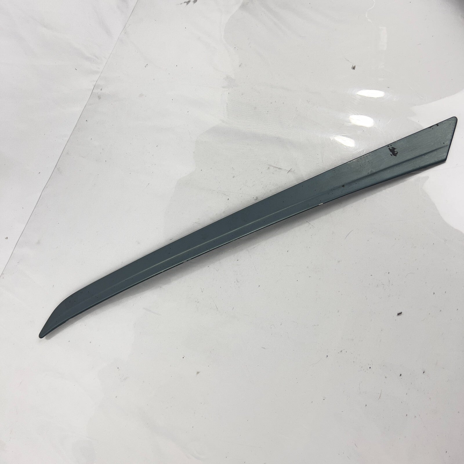 Mercedes Benz A1166980230 ASäule Beifahrerseite Zierleiste Leiste Blau – Bild 3