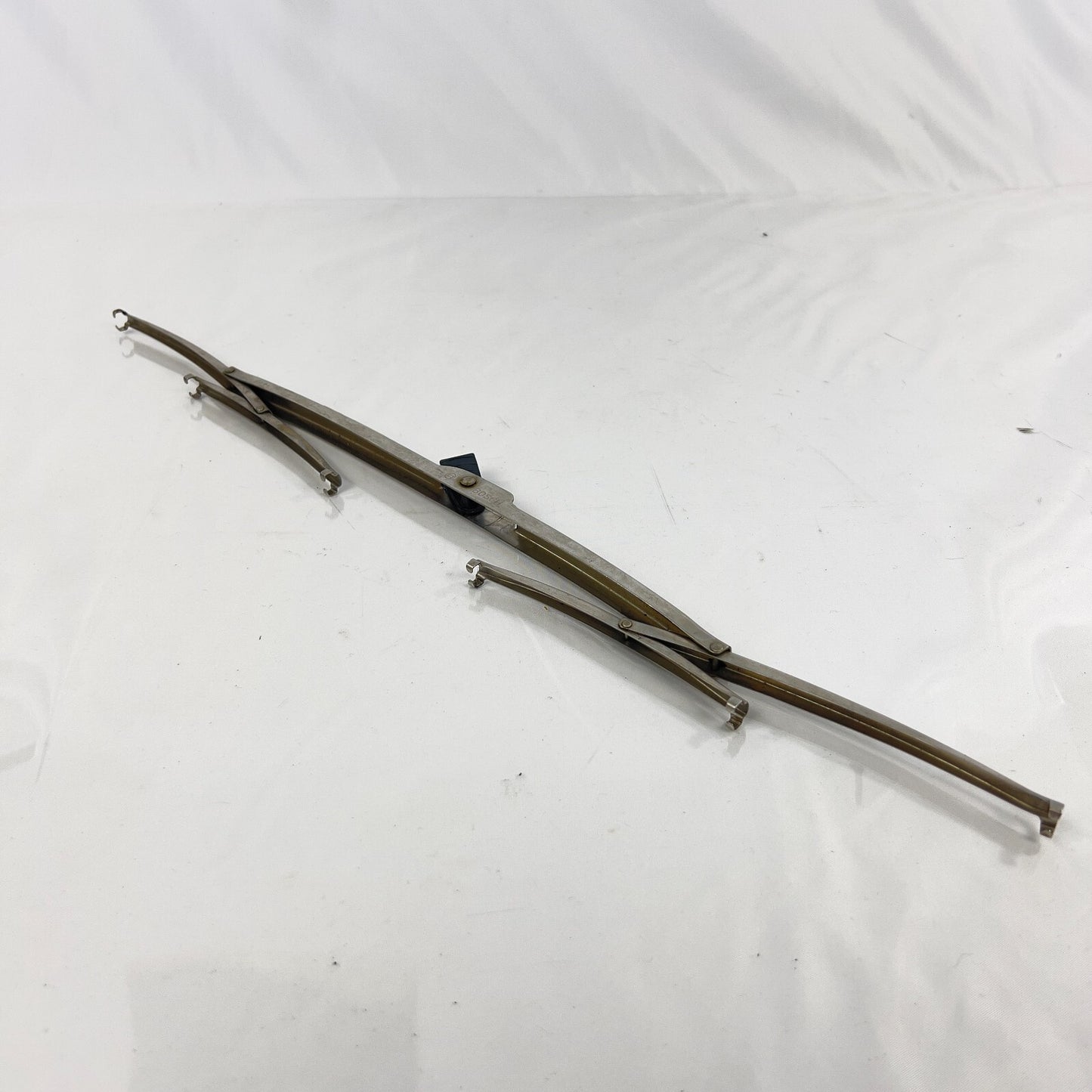 Mercedes Benz Bosch Scheibenwischer Wischblätter 480mm Lang Rechts A1168200145 – Bild 2