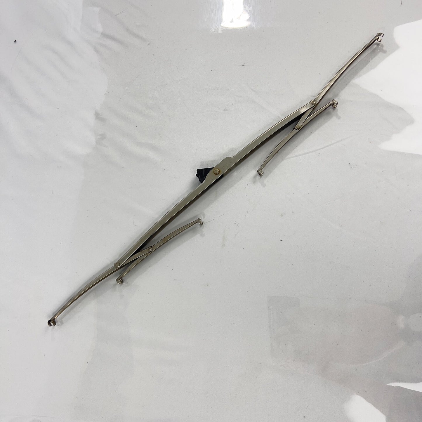 Mercedes Benz Bosch Scheibenwischer Wischblätter 480mm Lang Rechts A1168200145 – Bild 3