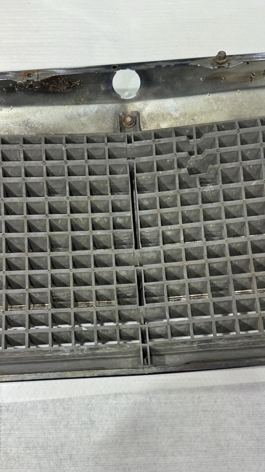 Mercedes Kühlergrill W124 Frontgrill Grill Kühler Original A1248800783 – Bild 12