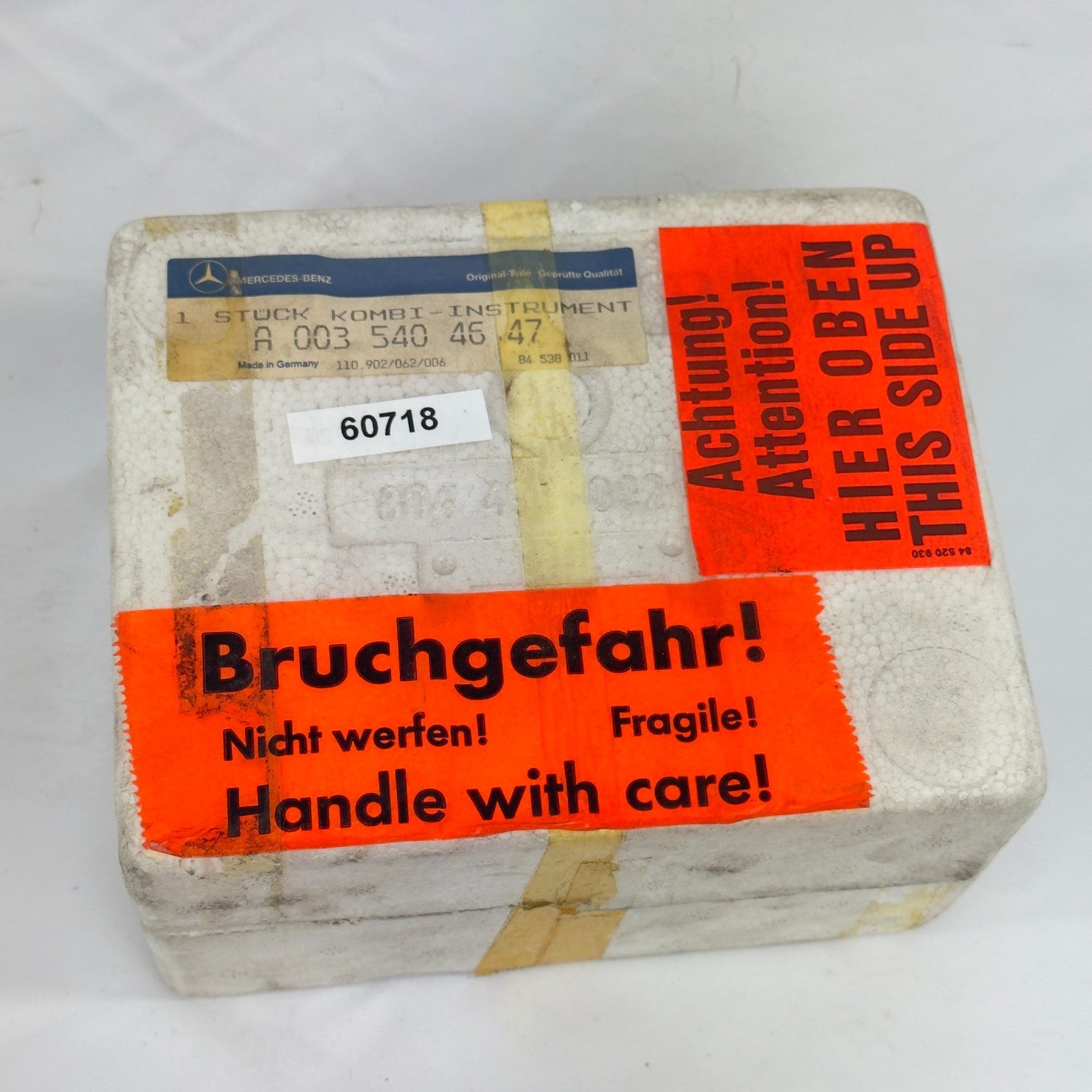 Mercedes W123 Tankanzeige Öldruck Tacho C123 Tacho Kombiinstrument A00354046477