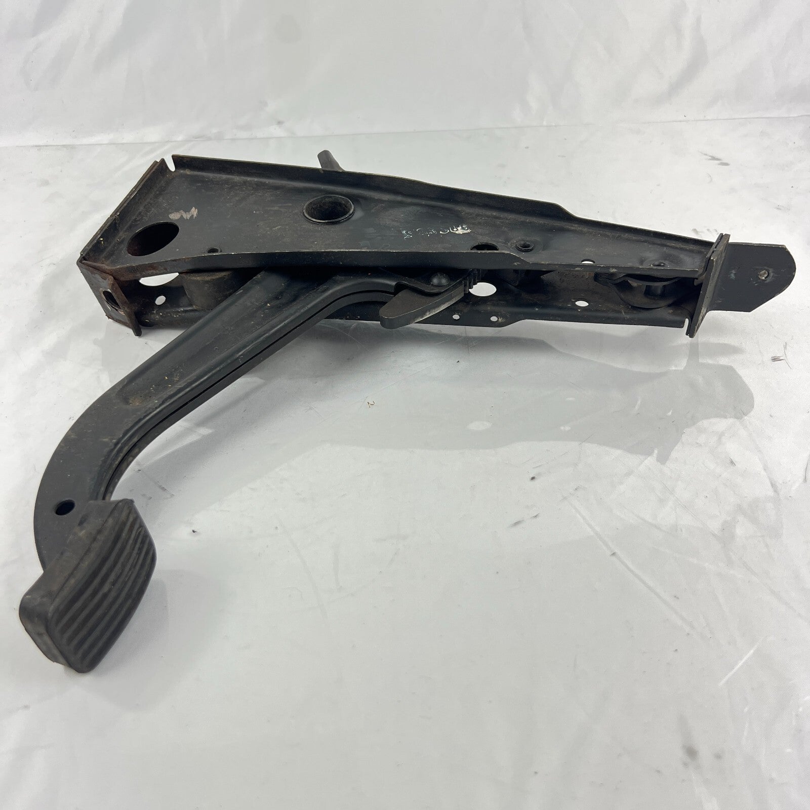 MercedesBenz W116 W123 Handbremse Fußbremse Feststellbremse Fuß – Bild 6