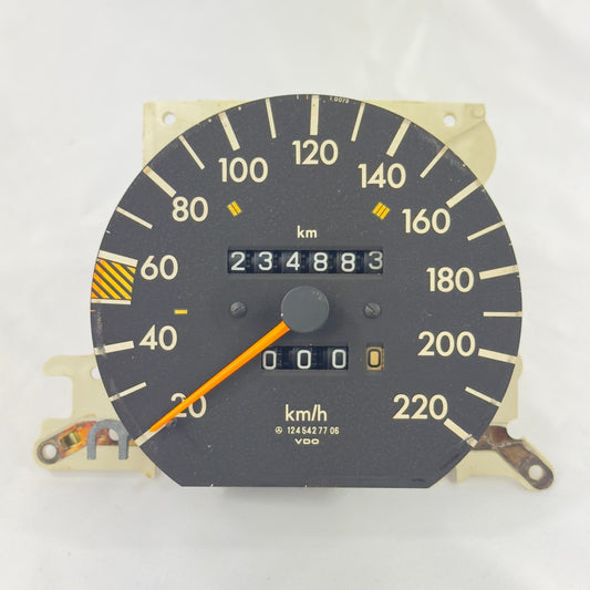 Mercedes W124 Tacho Tachometer 230E 230CE 220kmh 4 Gang Benzin A12454277060