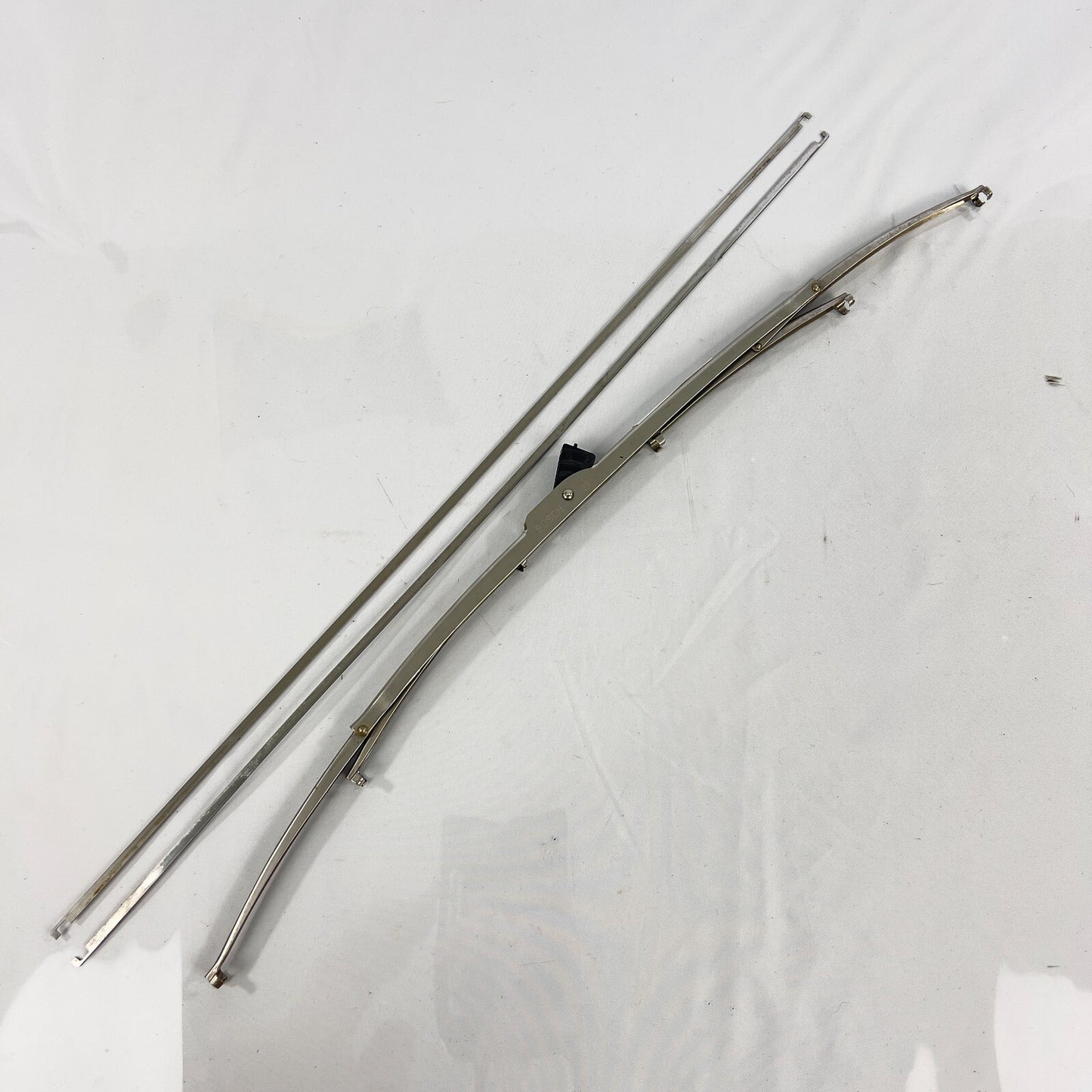 Mercedes Benz Bosch Scheibenwischer Wischblätter 480mm Lang Rechts A1168200145 – Bild 10