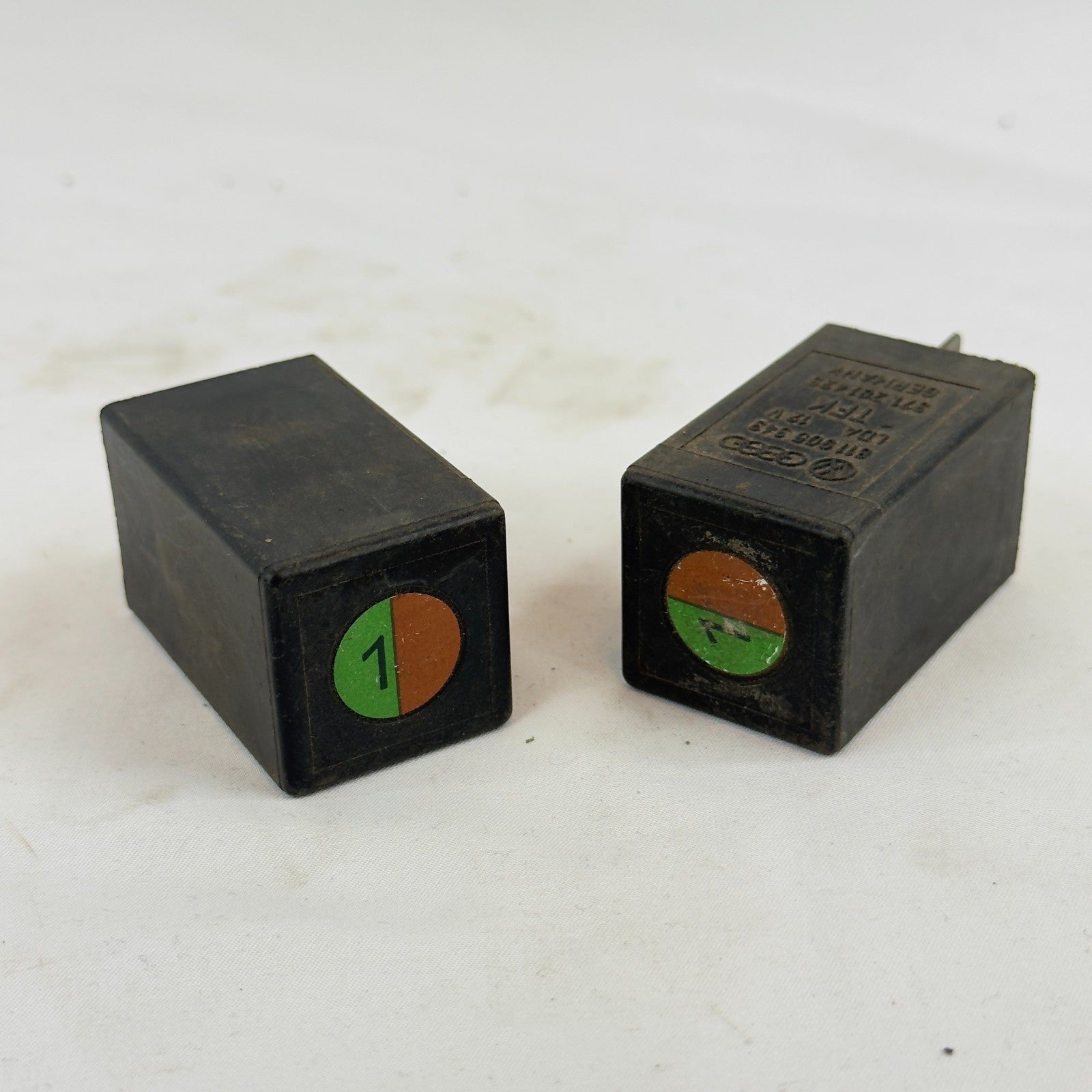 VW Relais 1 Schubabschaltung 811919096A Audi Seat Volkswagen Skoda Original1