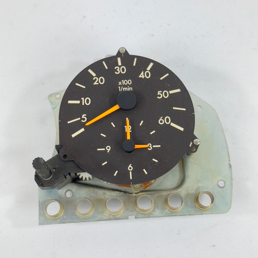 Mercedes W124 W463 Drehzahlmesser DZM Uhr Tacho Diesel – Bild 1