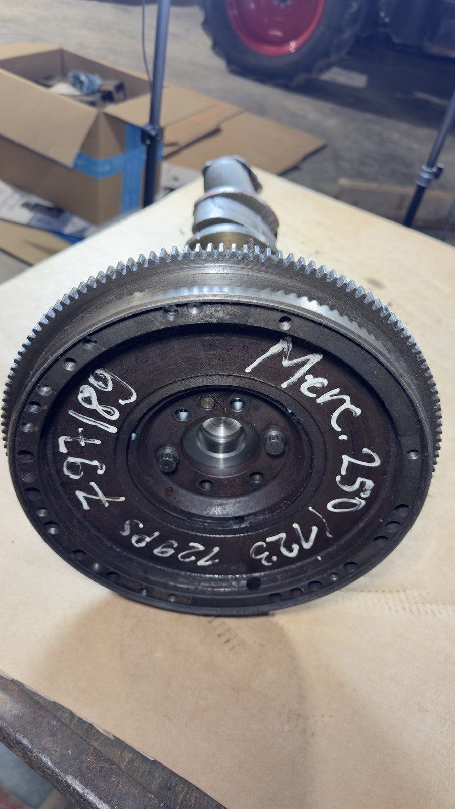 Mercedes M123 Kurbelwelle + Schwungrad 250 250 T W123 – Bild 7