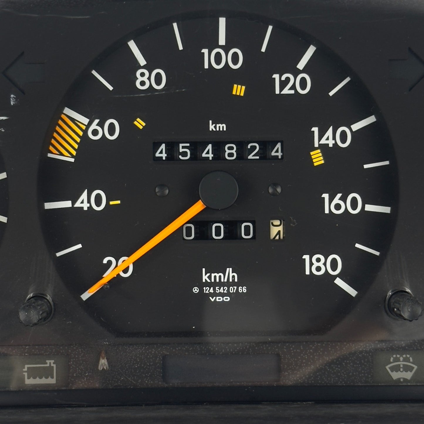 W124 Tachometer 180km/h aufbereitet A1245420766 – Bild 2