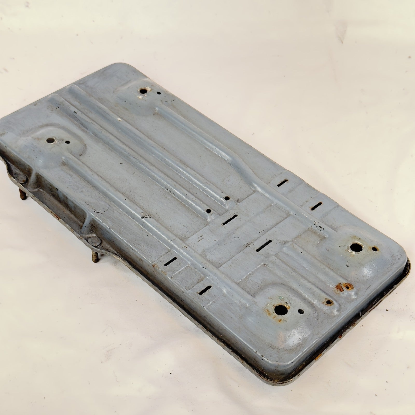 Mercedes W116 Batteriewanne Batterieträger Benziner – Bild 2