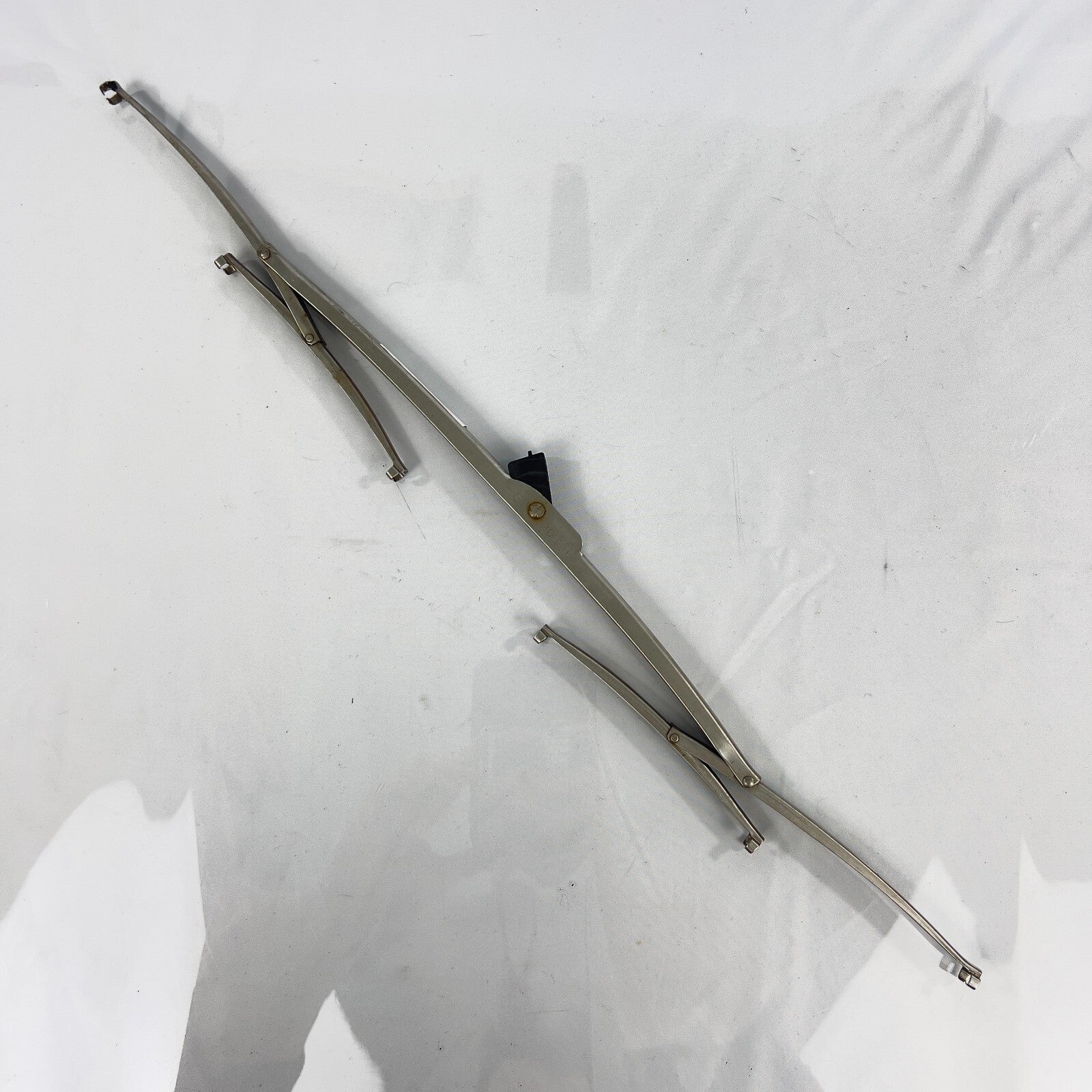 Mercedes Benz Bosch Scheibenwischer Wischblätter 480mm Lang Rechts A1168200145 – Bild 1