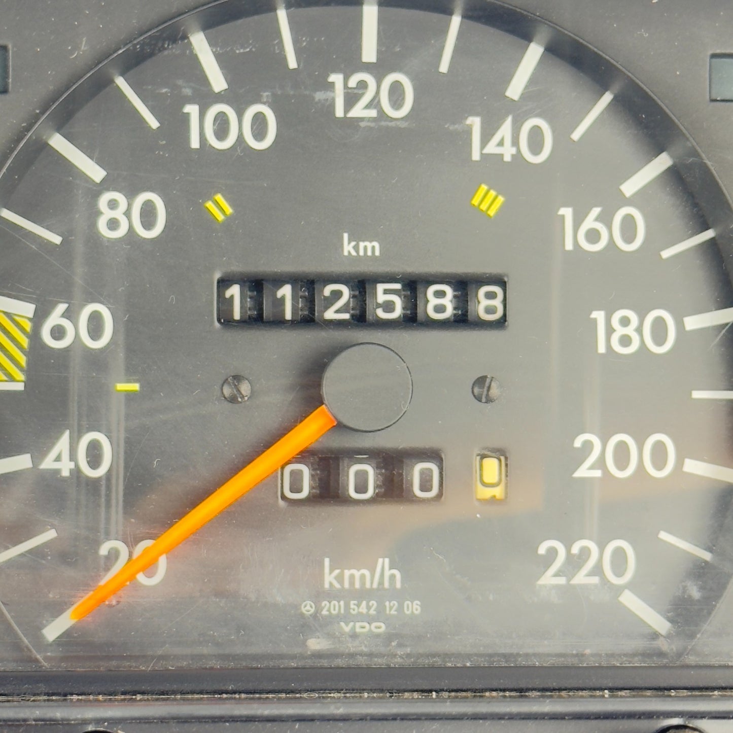 Mercedes W201 Tacho Kombiinstrument 1.8 2.0 E 220km/h ECO Drehzahl A2015421206 – Bild 4