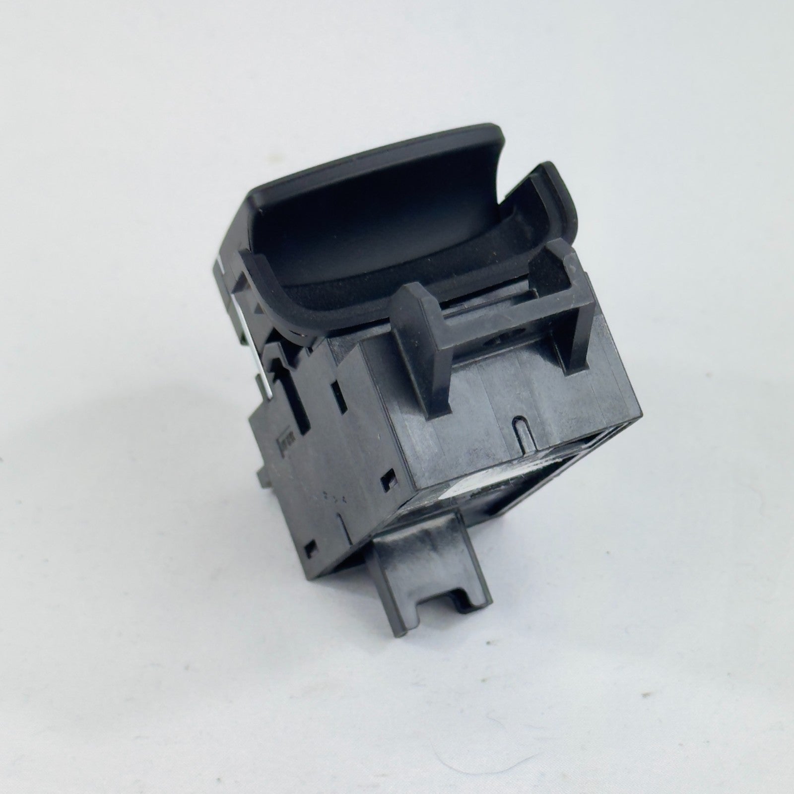 BMW Schalter Handbremse Parken 6842027 61319109311 F90 G01 G02 G30 G31 Original2