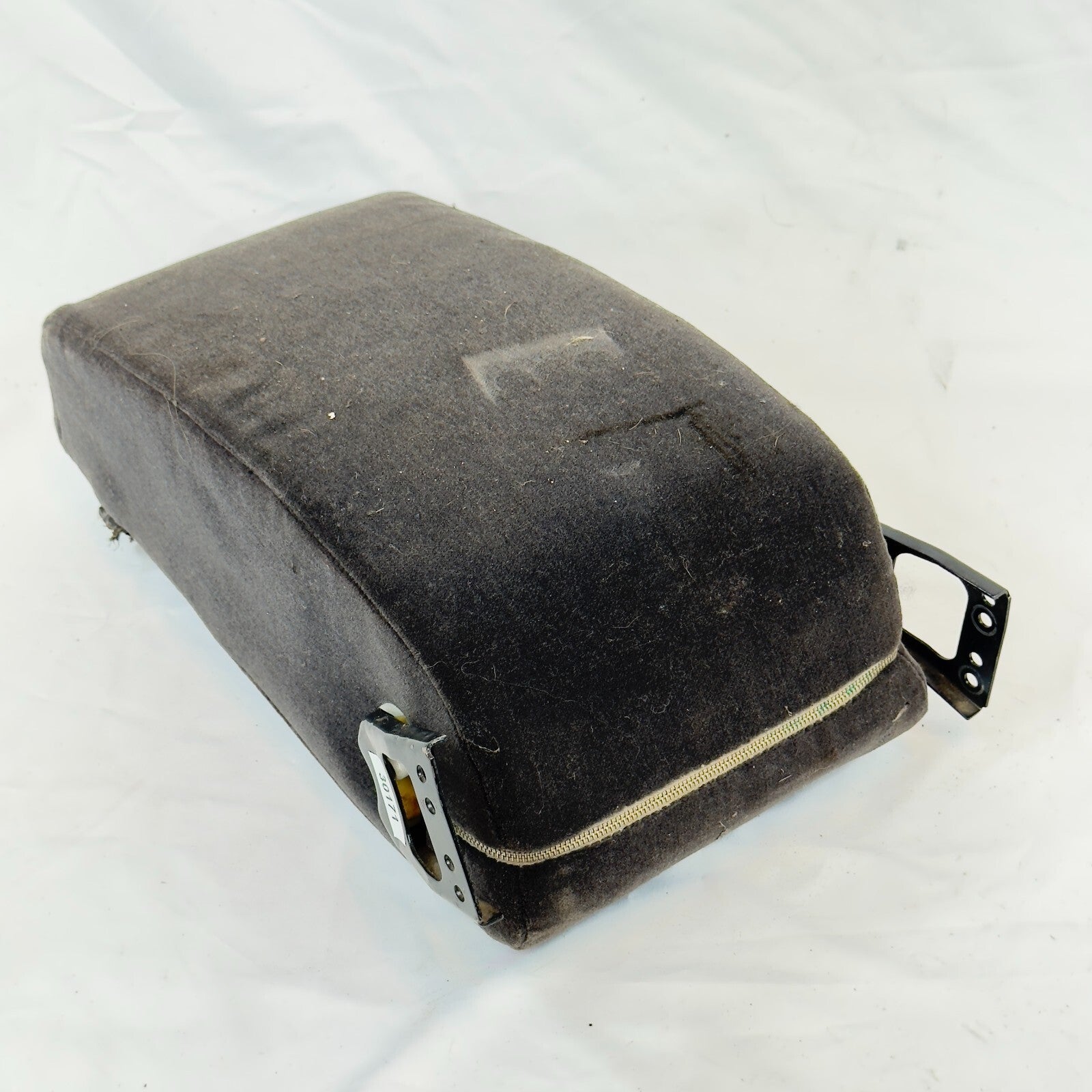 Mercedes Mittelarmlehne Armlehne Rücksitzbank W116 Stoff Braun Schwarz – Bild 3