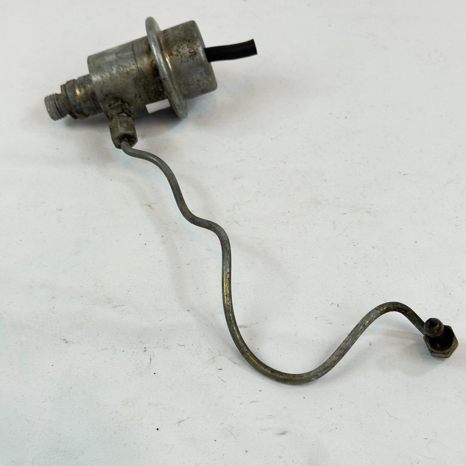 Mercedes W126 R129 W124 W201 Druckregler Kraftstoffdruckregler 0438161001 BOSCH2