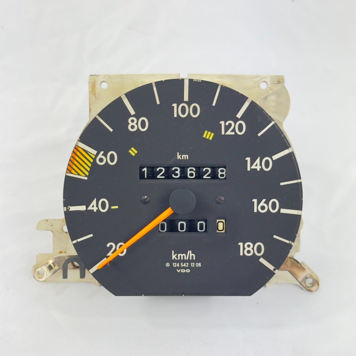 Mercedes W124 Tacho Tachometer 200D E200D Diesel 4 Gang 180kmh 12454212060