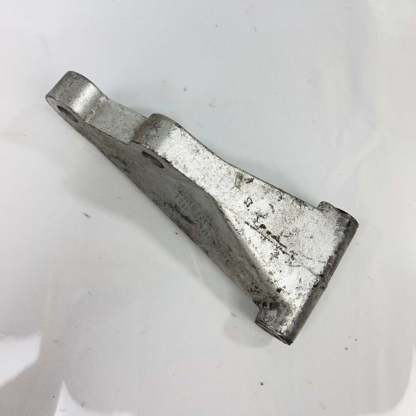 Mercedes Benz Halterung Halter Träger für W123 W110 A1104662941 – Bild 2