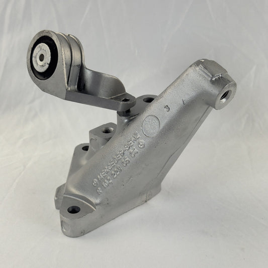 Mercedes Motorträger A1022230504 Motorhalter M102 W123 – Bild 1