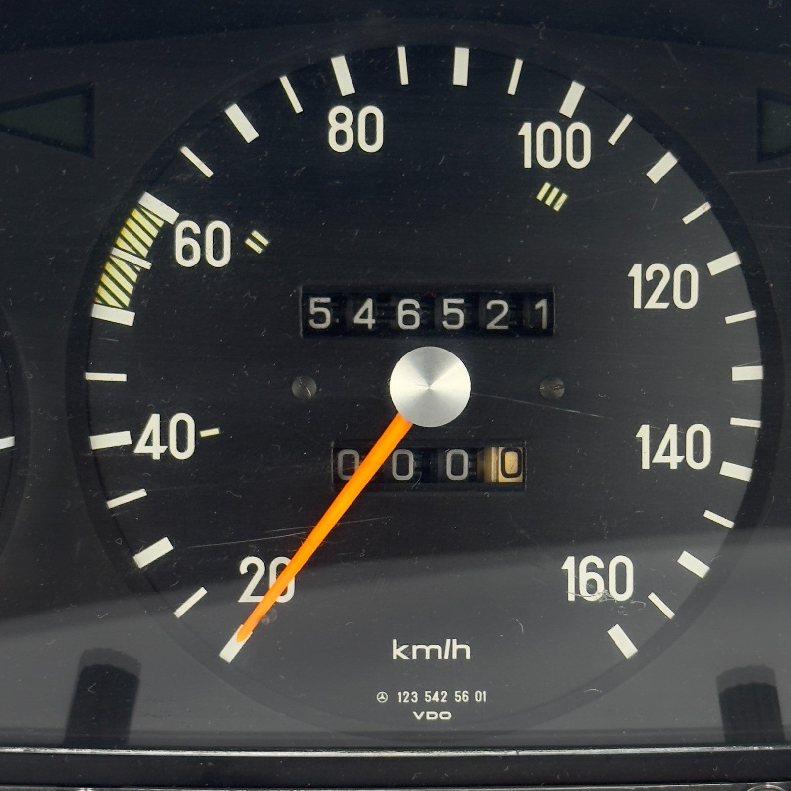 Mercedes W123 S123 T123 Tacho Kombiinstrument Uhr 160kmh VDO A12354256011