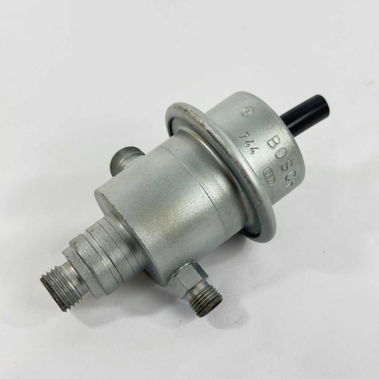 Bosch 0438161006 Druckregler KE-Jetronic 190E 2.3-16 – Bild 1