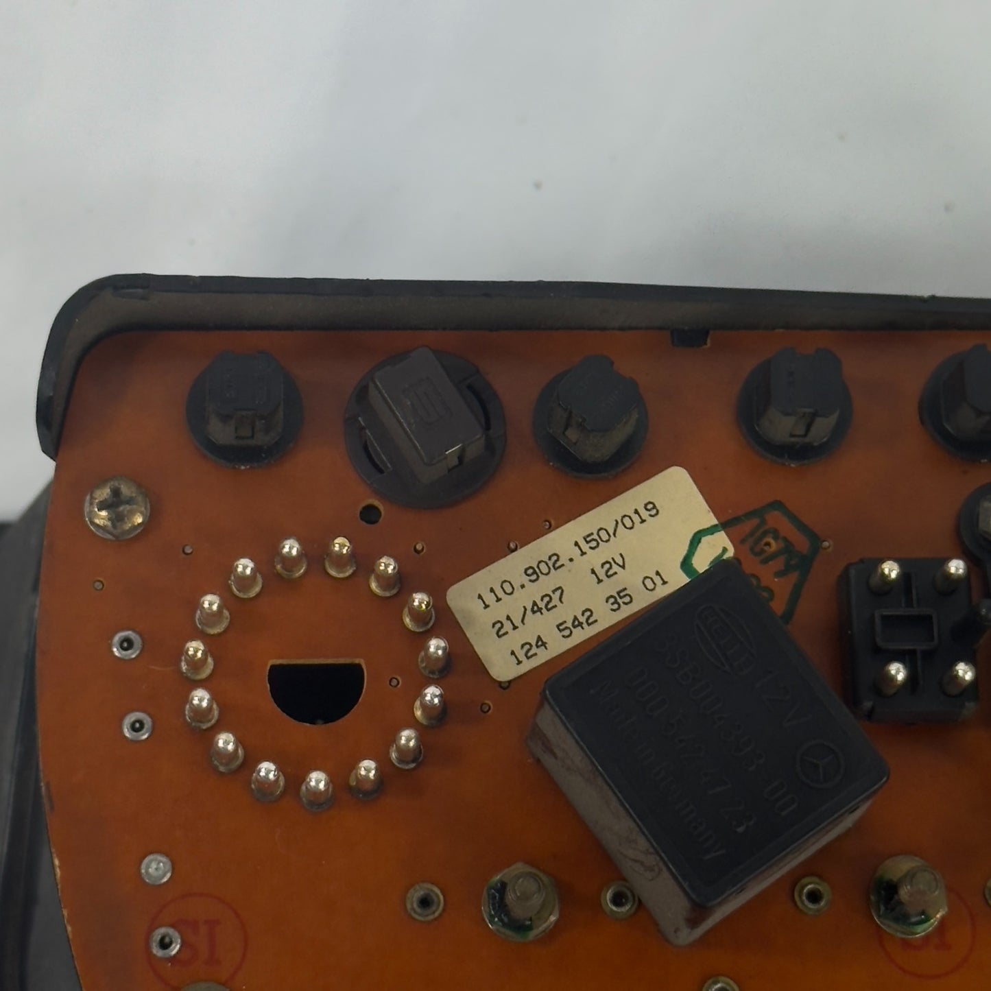 Mercedes W124 200D 200TD Tacho Kombiinstrument 180kmh Diesel A12454207668