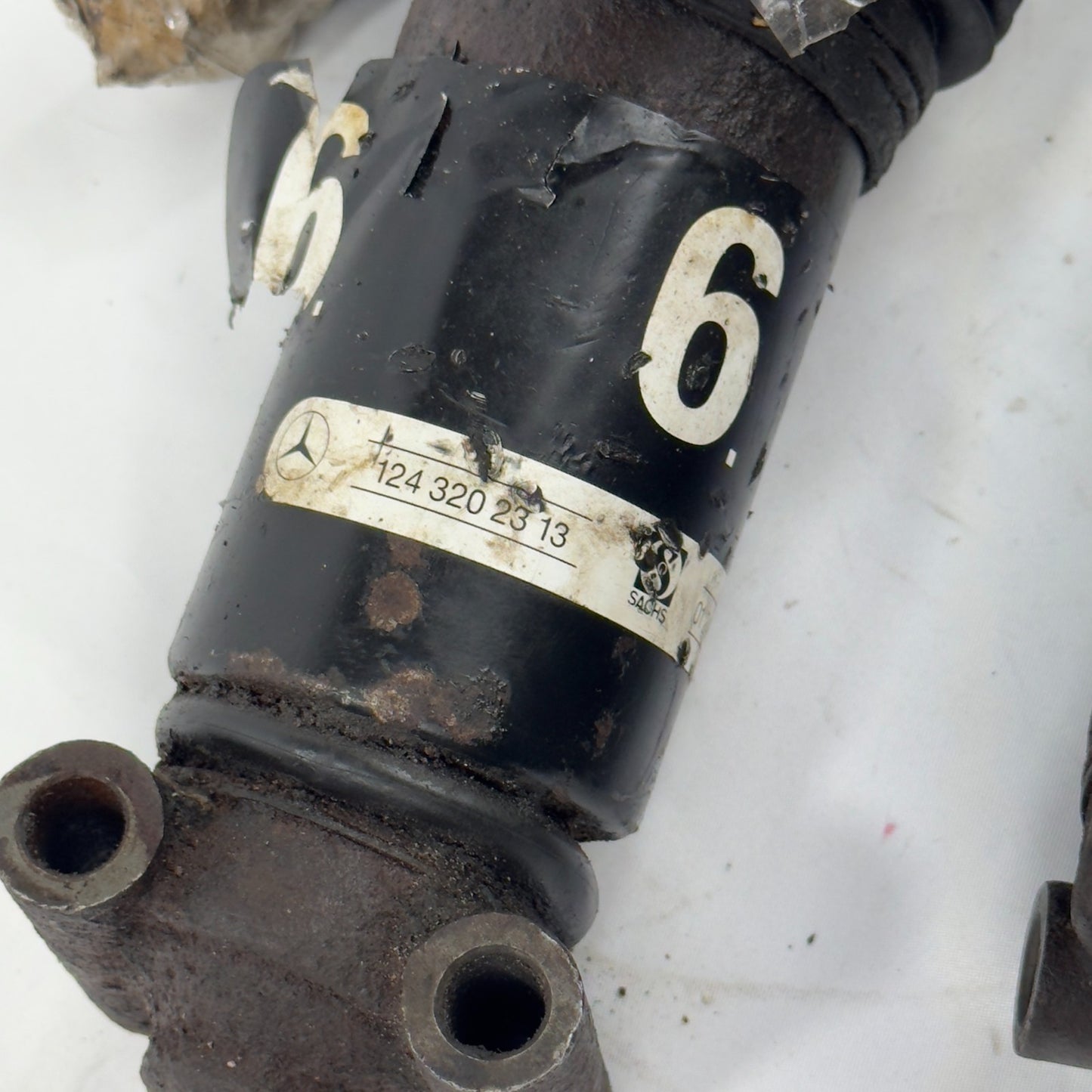 Mercedes W124 Federbein Niveau Stoßdämpfer Niveauregulierung 6 A1243202313 Sachs4