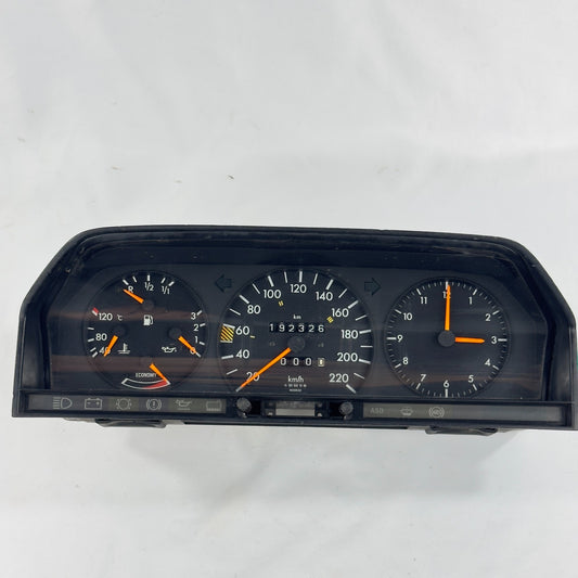 Mercedes W201 2.0E 2.3E 2.6E Tacho Kombiinstrument 220km/h ECO Uhr A20154216060