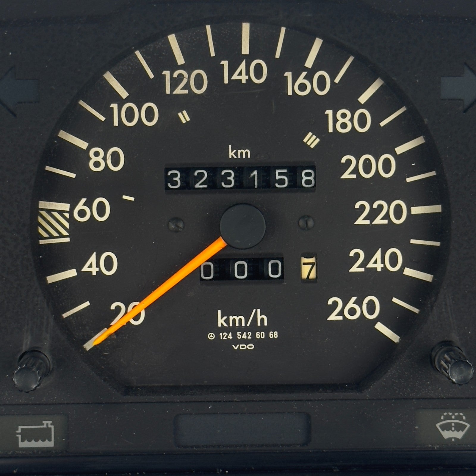 Mercedes W124 Tacho Kombiinstrument 300E 24V 300CE 24V 260kmh A12454260681