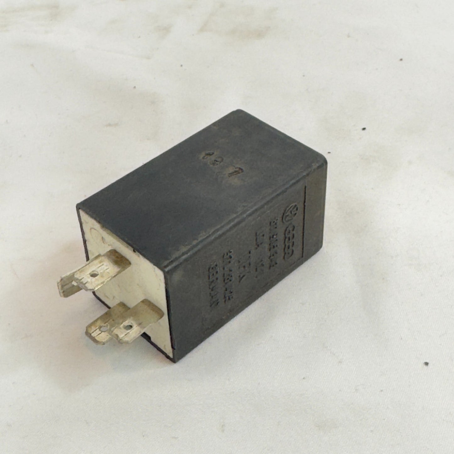VW Relais 1 Schubabschaltung 811919096A Audi Seat Volkswagen Skoda Original5