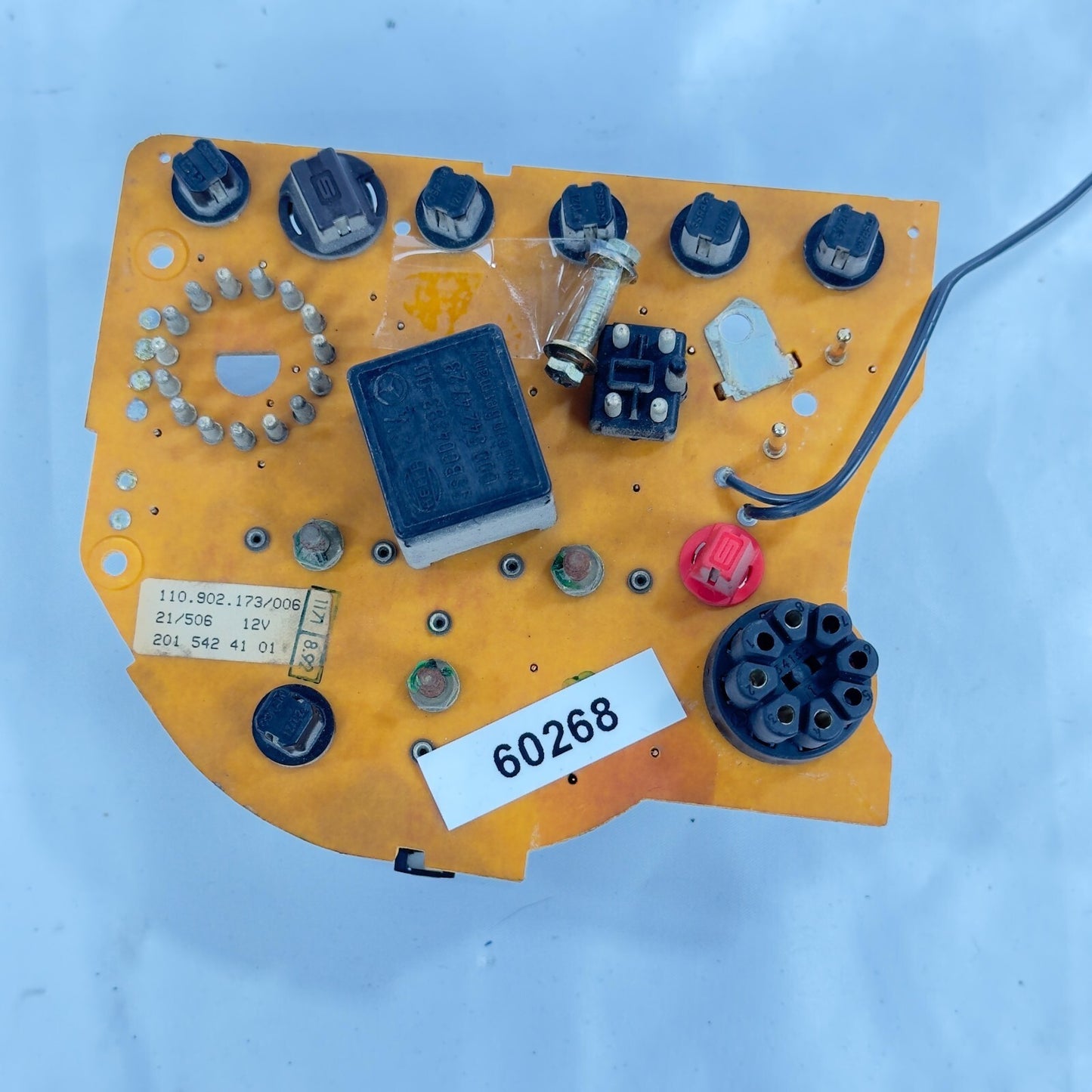 Mercedes W124 Öldruckanzeige Tankanzeige Temperatur Tacho VDO A2015424101 – Bild 5