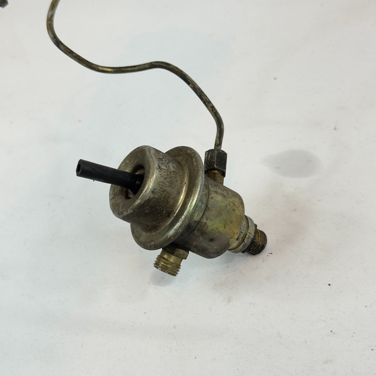 Mercedes W201 W124 R129 W126 Druckregler Kraftstoffdruckregler 0438161001 BOSCH4